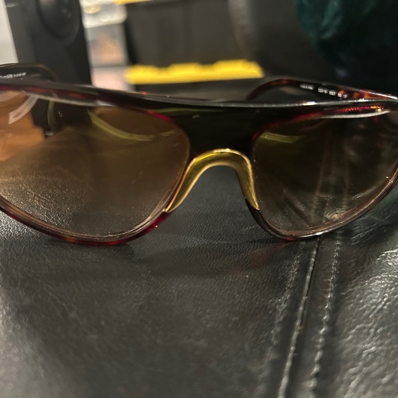 Women\'s Brown Gradient Shield Sunglasses with Gold Accents main image 9